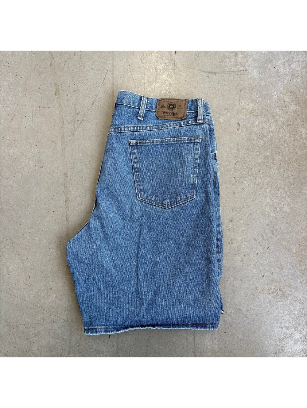 Vintage 2000s Wrangler Relaxed Flawed Jorts Size 38
